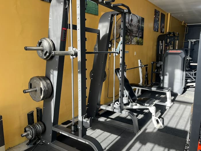 Máquina multifuerza profesional